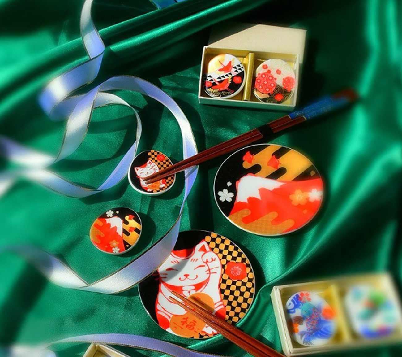 將日本畫之美搬上餐桌！CERAMIC AI 日本美濃燒花牌筷架、緣起物豆皿