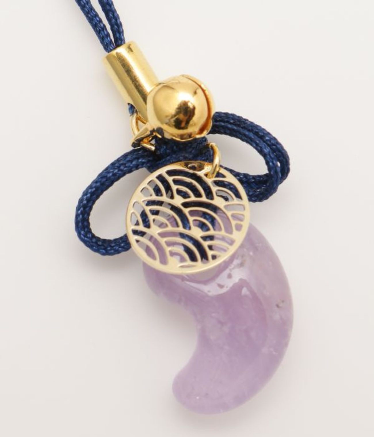 乘載靈性與好磁場的日本三大神器之一勾玉天然石開運吊飾